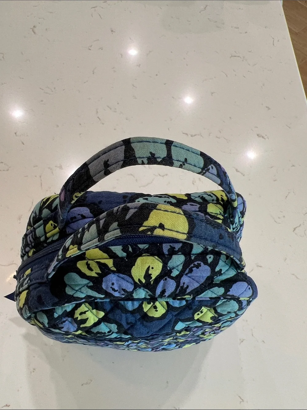 Vera Bradley Lunch Bunch Indigo Pop Quilted Lunch Bag Retired Floral